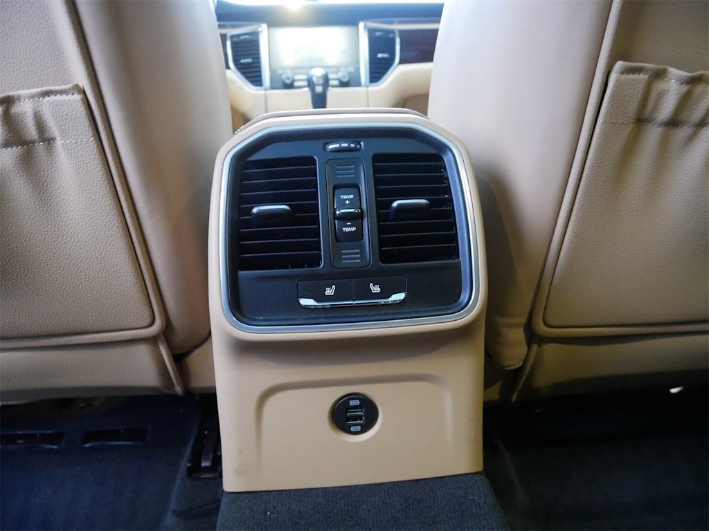 Thumbnail: 2018 Porsche Macan - 14