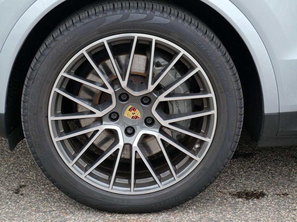 Thumbnail: 2020 Porsche Cayenne - 4