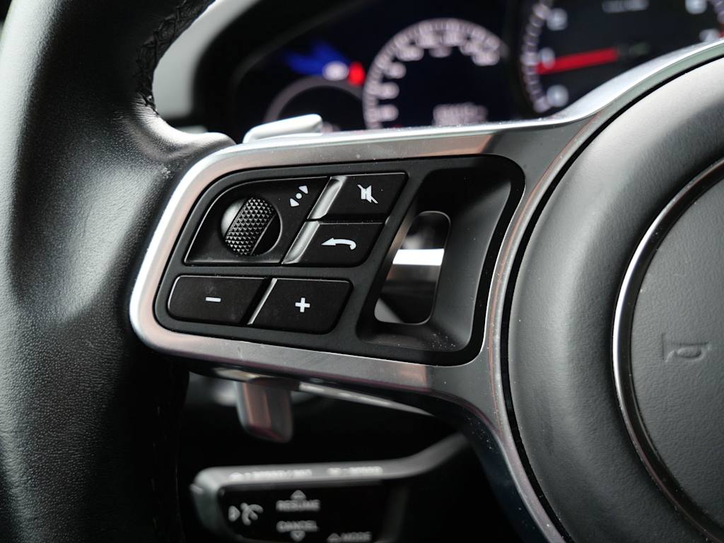 Thumbnail: 2020 Porsche Cayenne - 21