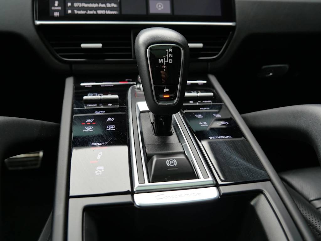 Thumbnail: 2020 Porsche Cayenne - 8