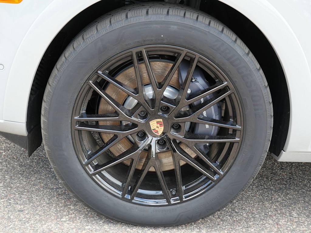 Thumbnail: 2026 Porsche Cayenne - 6