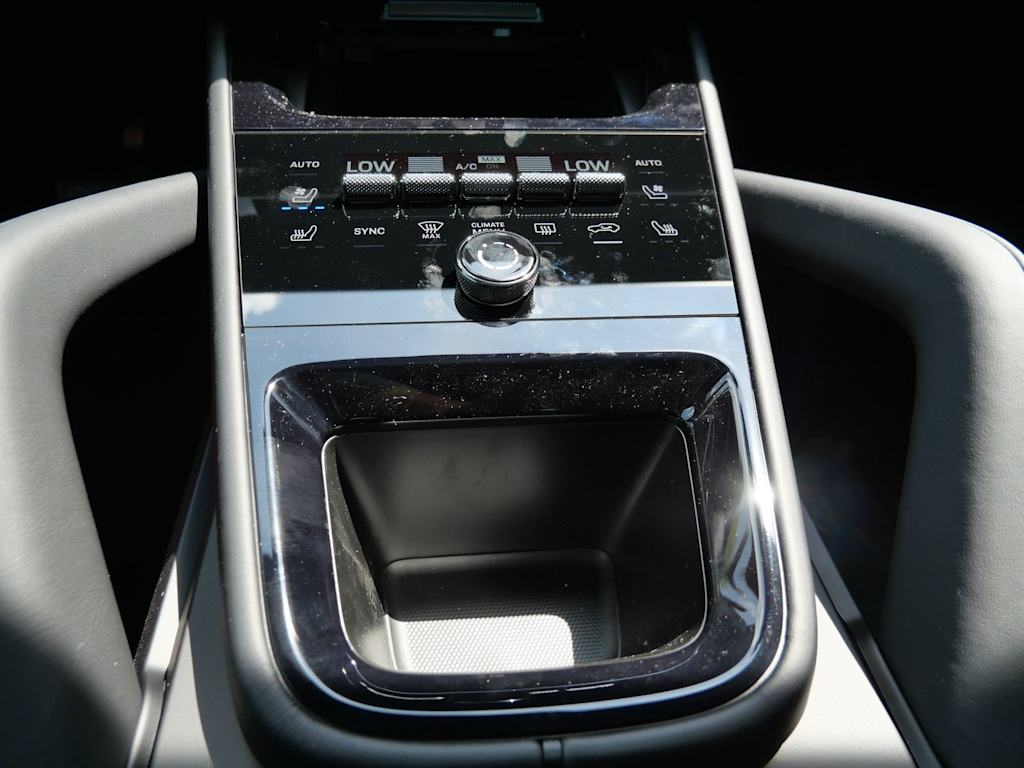 Thumbnail: 2026 Porsche Cayenne - 20