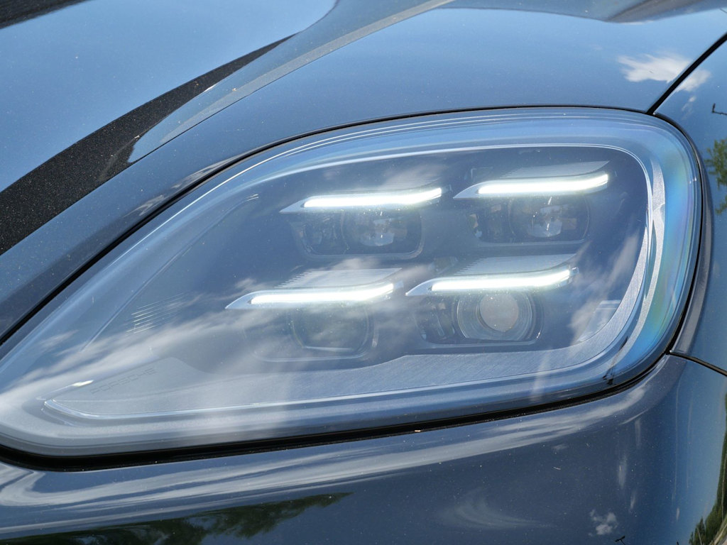 Thumbnail: 2026 Porsche Cayenne - 12