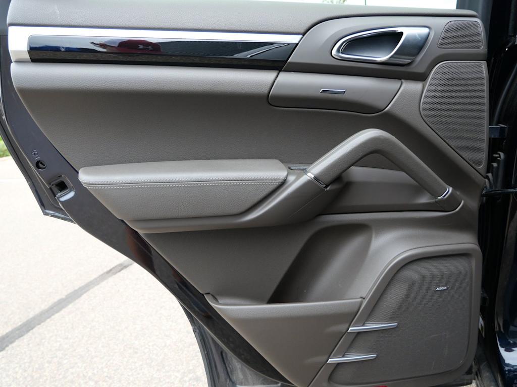 Thumbnail: 2015 Porsche Cayenne - 14