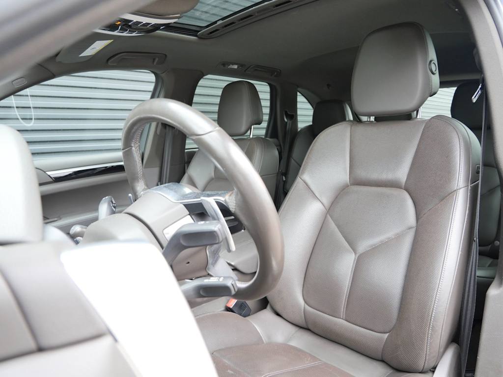 Thumbnail: 2015 Porsche Cayenne - 7