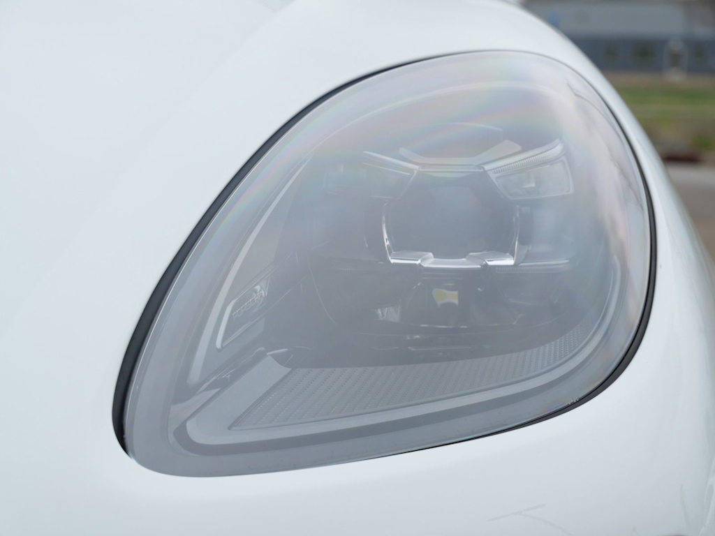 Thumbnail: 2026 Porsche Macan - 5