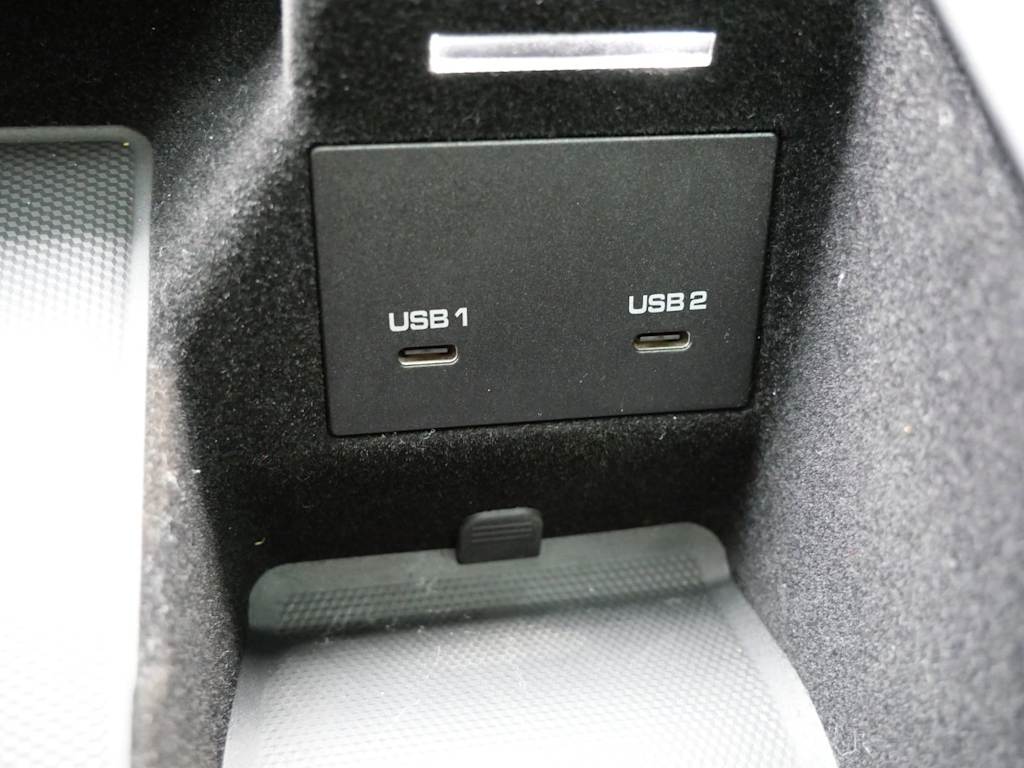 Thumbnail: 2022 Porsche Cayenne - 23