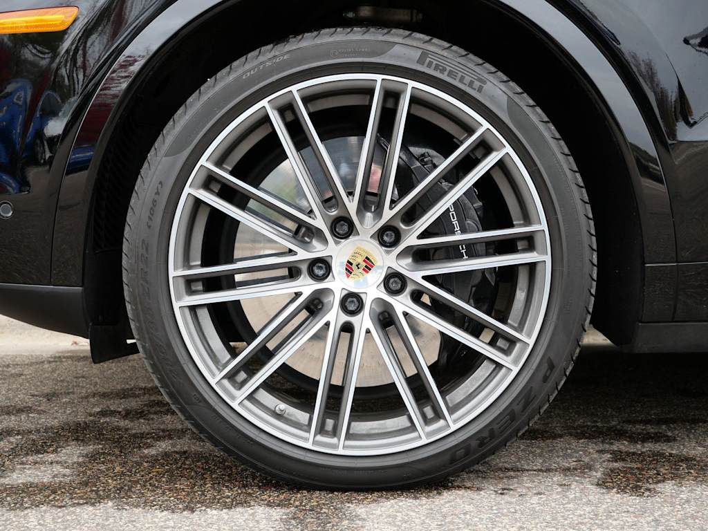 Thumbnail: 2022 Porsche Cayenne - 6