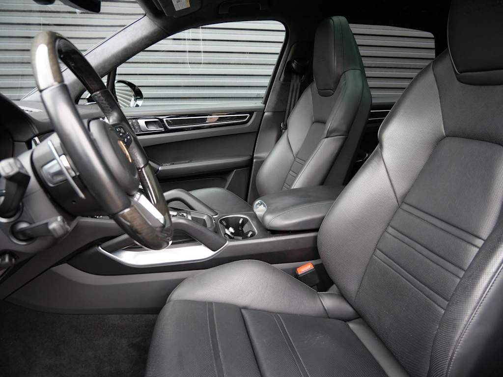 Thumbnail: 2022 Porsche Cayenne - 9