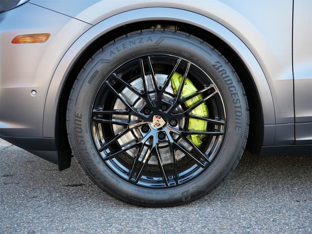 Thumbnail: 2025 Porsche Cayenne - 6