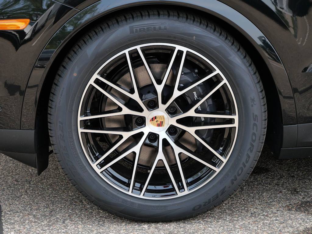 Thumbnail: 2026 Porsche Cayenne - 5