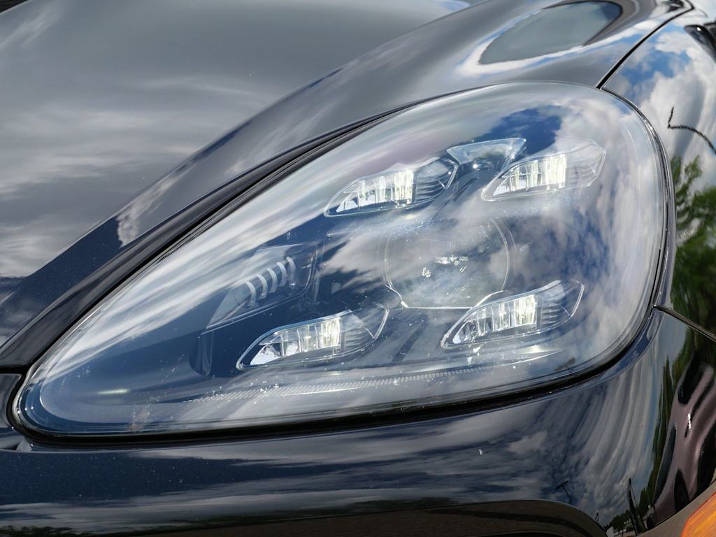 Thumbnail: 2020 Porsche Cayenne - 11