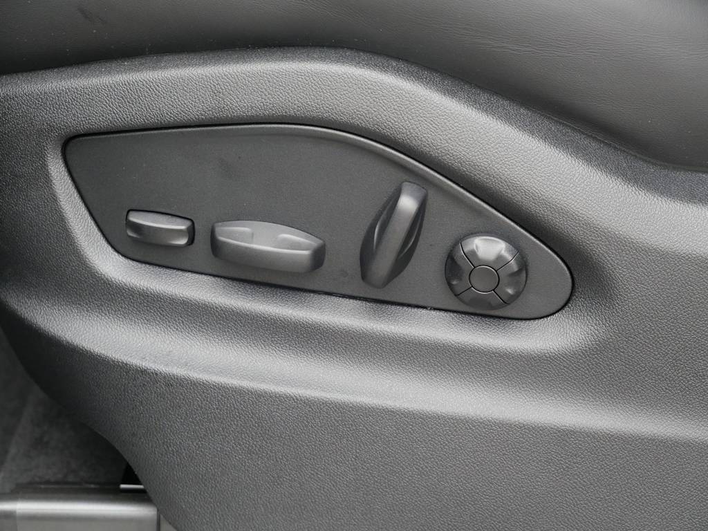 Thumbnail: 2026 Porsche Cayenne - 13