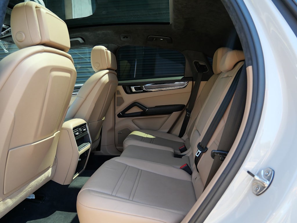 Thumbnail: 2022 Porsche Cayenne - 7