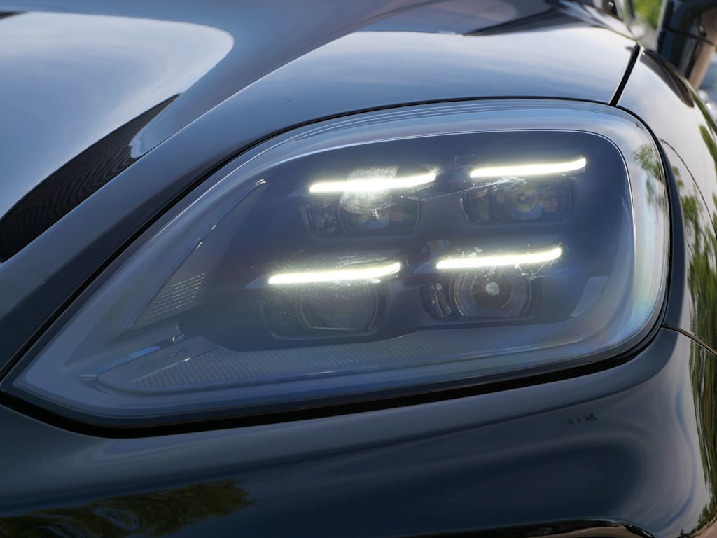 Thumbnail: 2026 Porsche Cayenne - 10