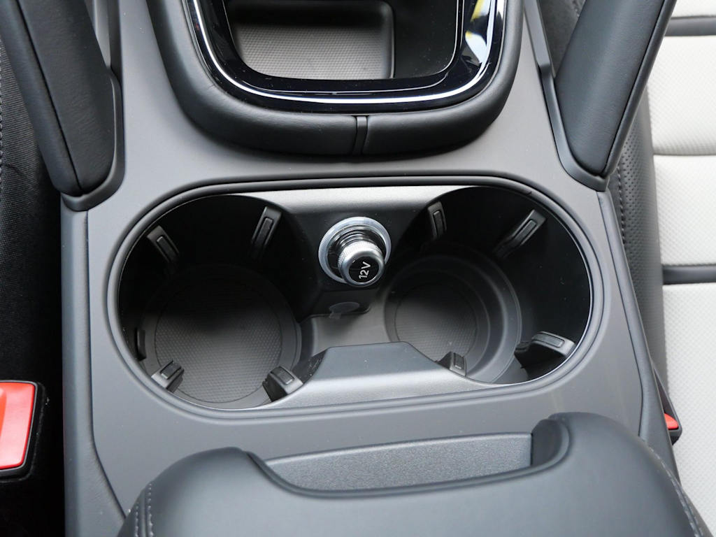 Thumbnail: 2026 Porsche Cayenne - 18