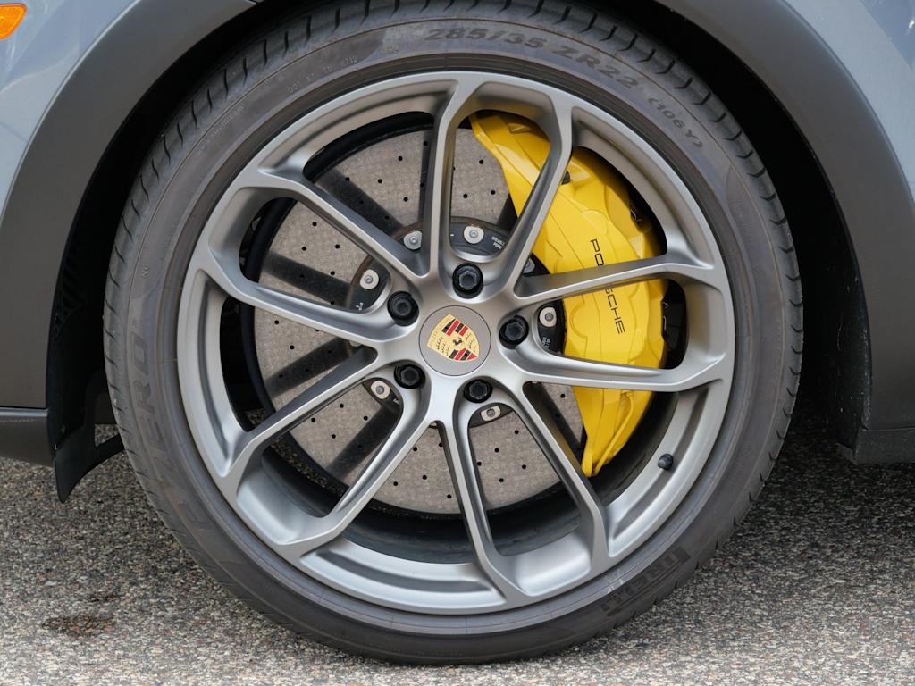 Thumbnail: 2022 Porsche Cayenne - 6