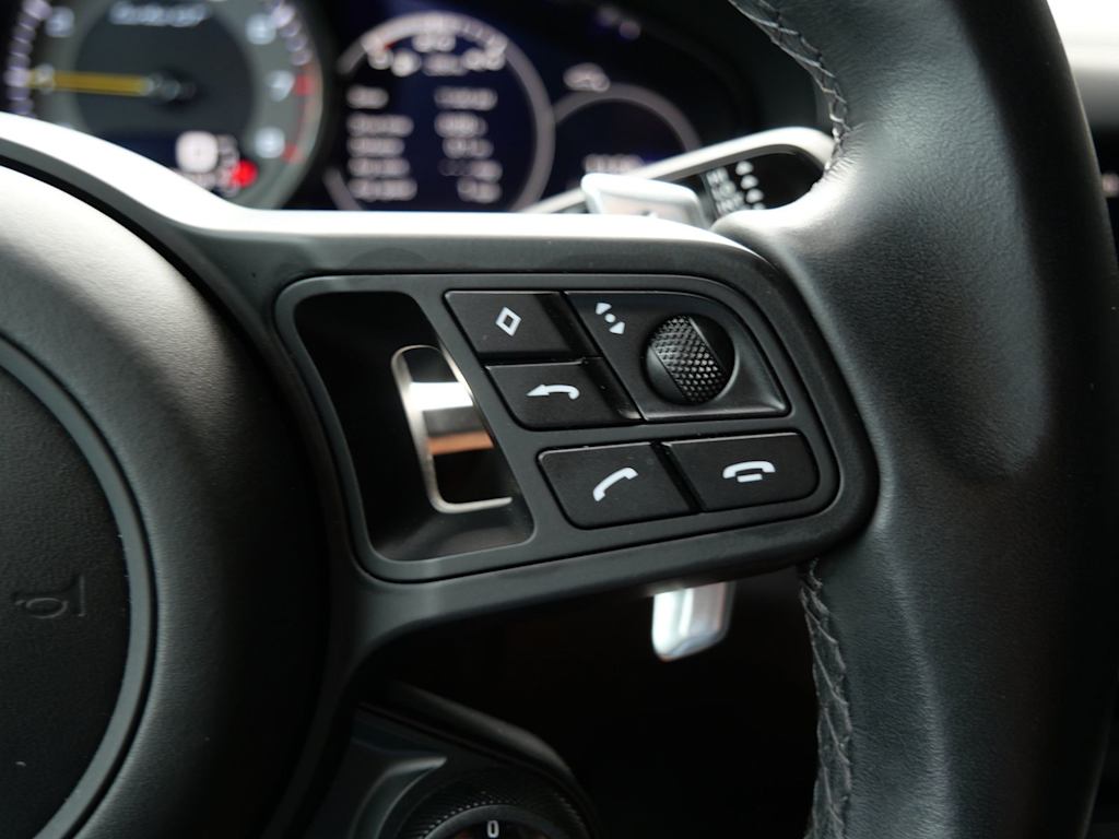 Thumbnail: 2022 Porsche Cayenne - 22
