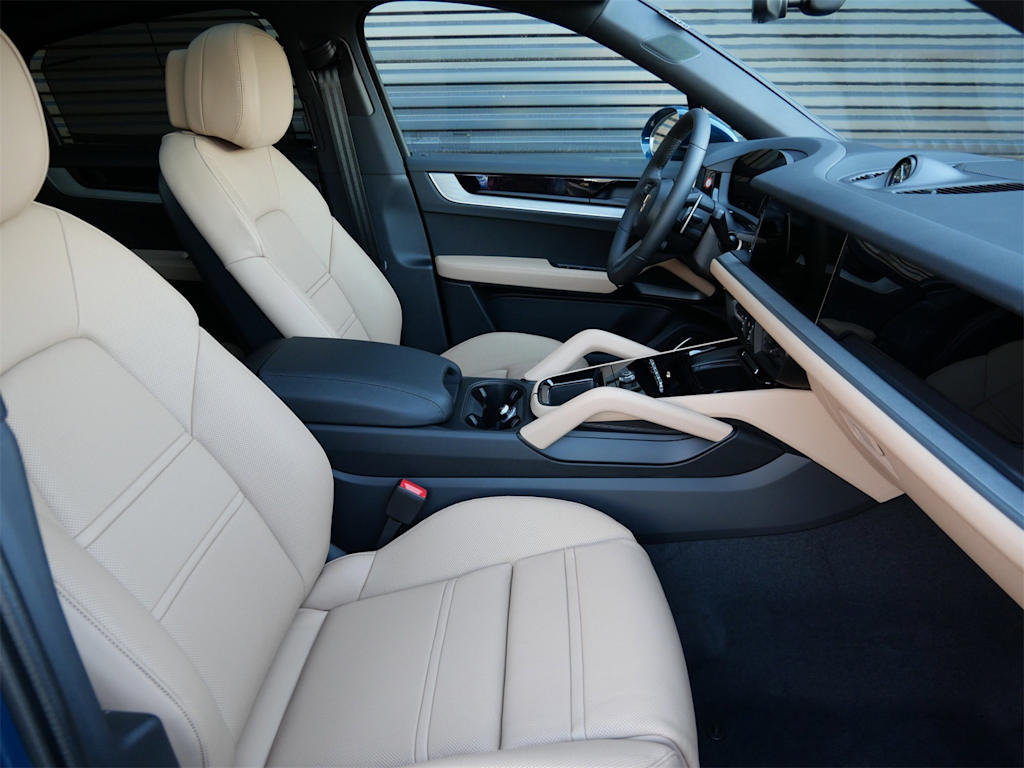 Thumbnail: 2026 Porsche Cayenne - 9