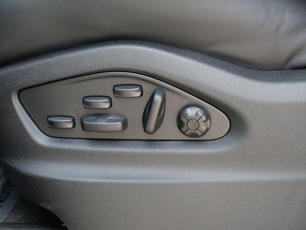 Thumbnail: 2026 Porsche Cayenne - 12