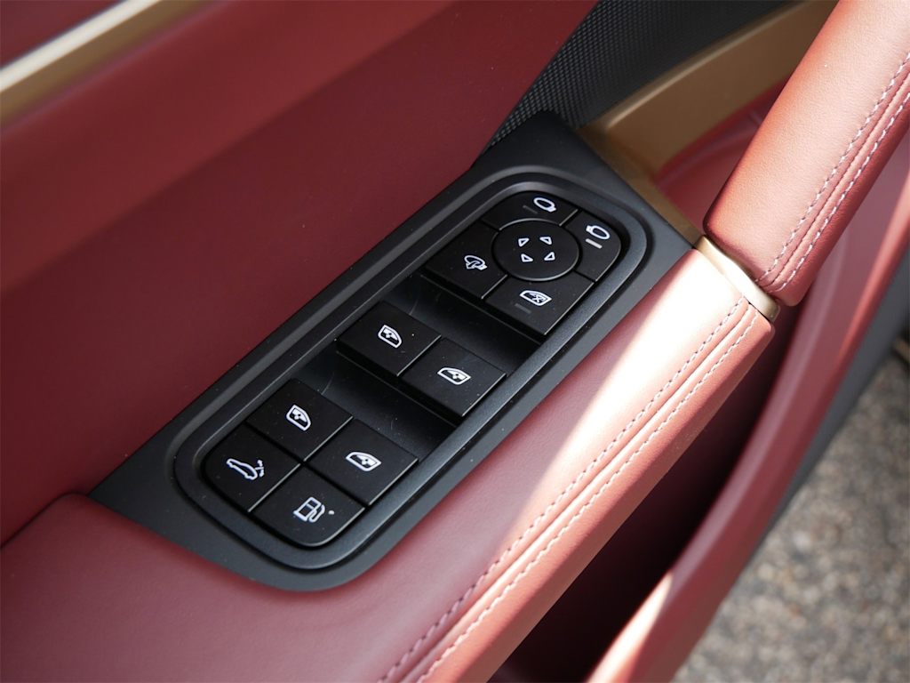 Thumbnail: 2025 Porsche Cayenne - 13