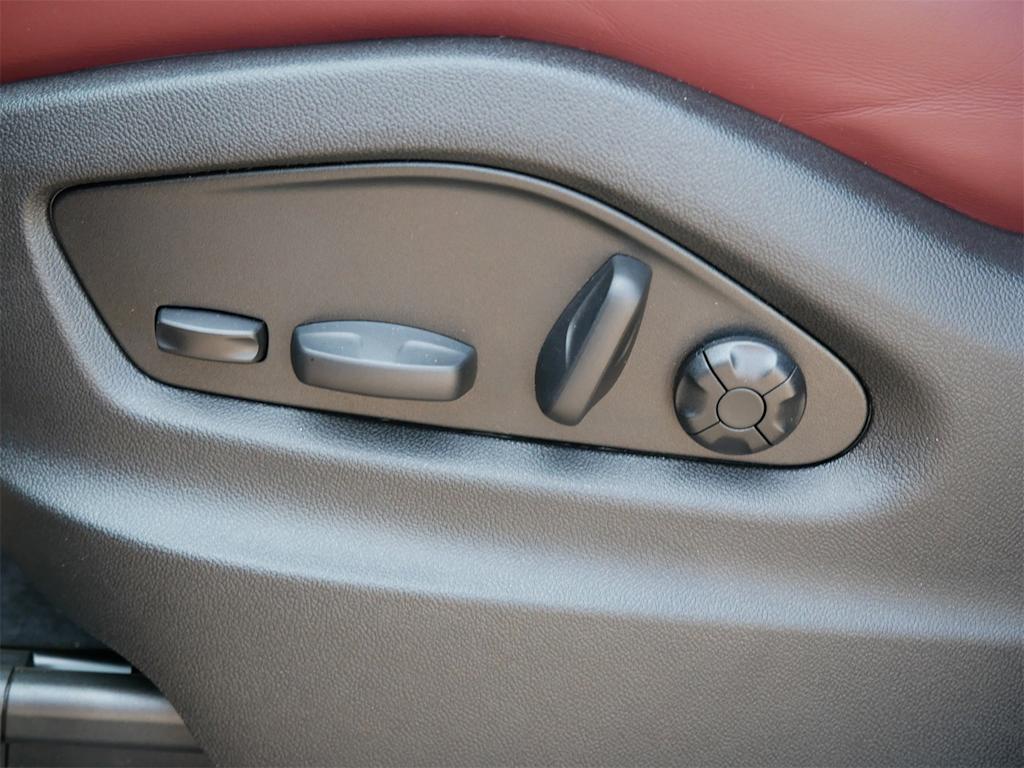 Thumbnail: 2025 Porsche Cayenne - 14