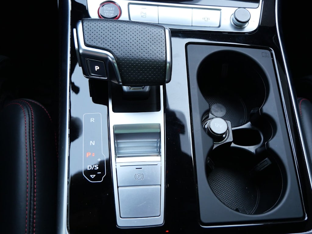 Thumbnail: 2021 Audi RS Q8 - 9