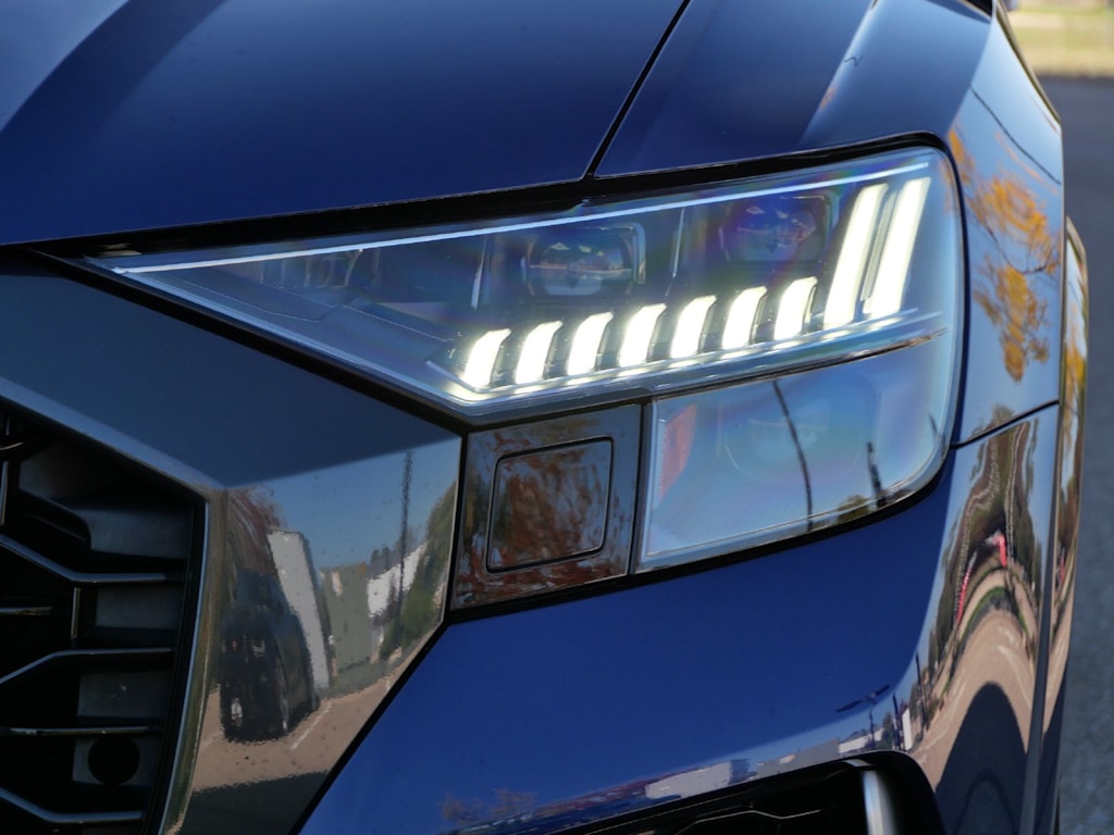 Thumbnail: 2021 Audi RS Q8 - 11