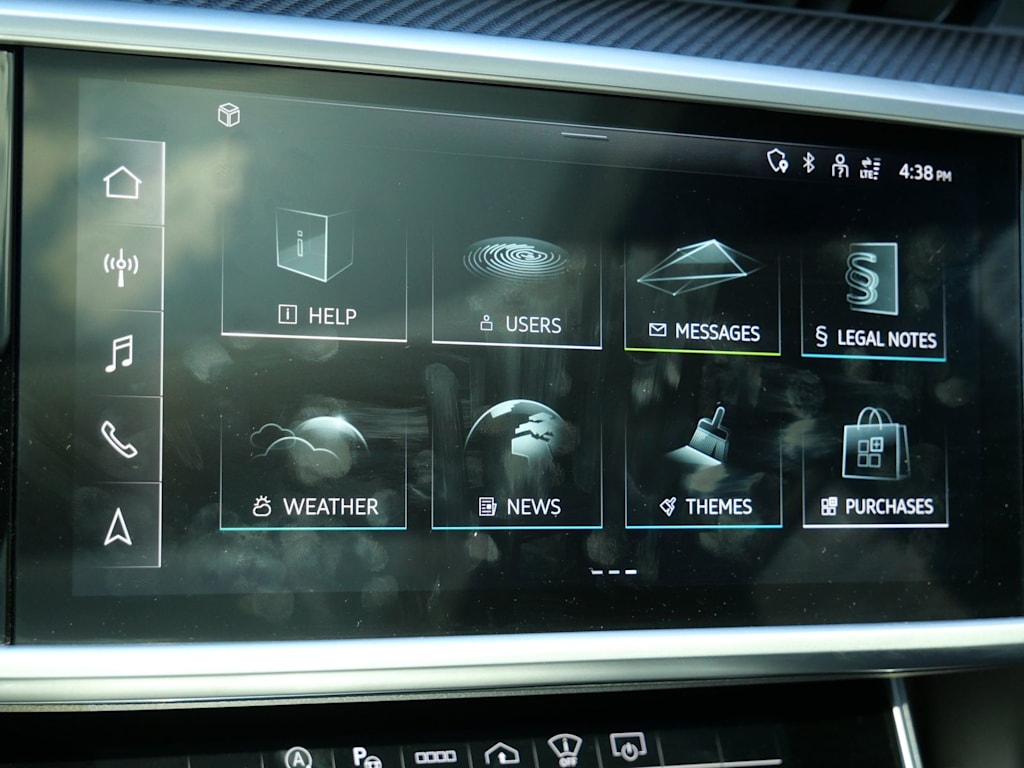 Thumbnail: 2023 Audi RS 6 - 21