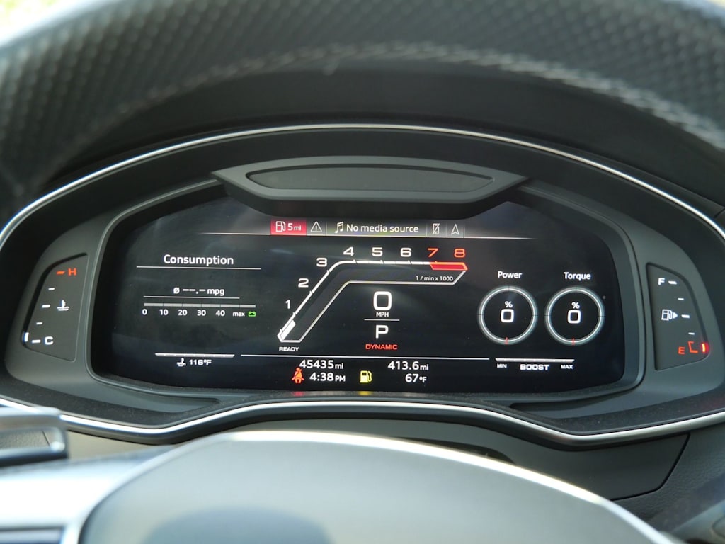 Thumbnail: 2023 Audi RS 6 - 11