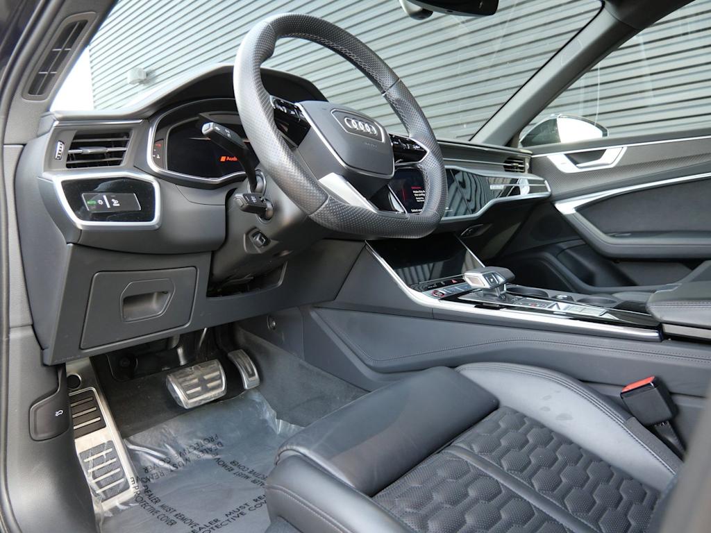 Thumbnail: 2023 Audi RS 6 - 2