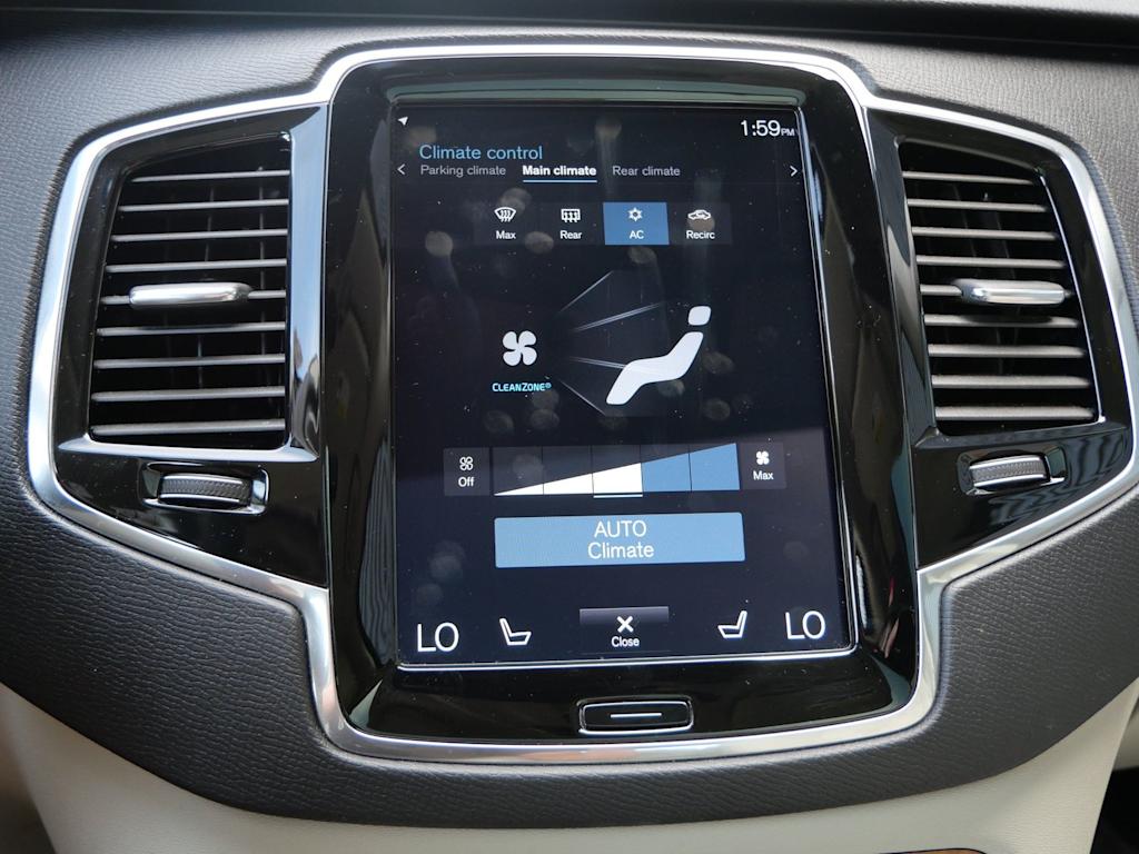 Thumbnail: 2022 Volvo XC90 - 9