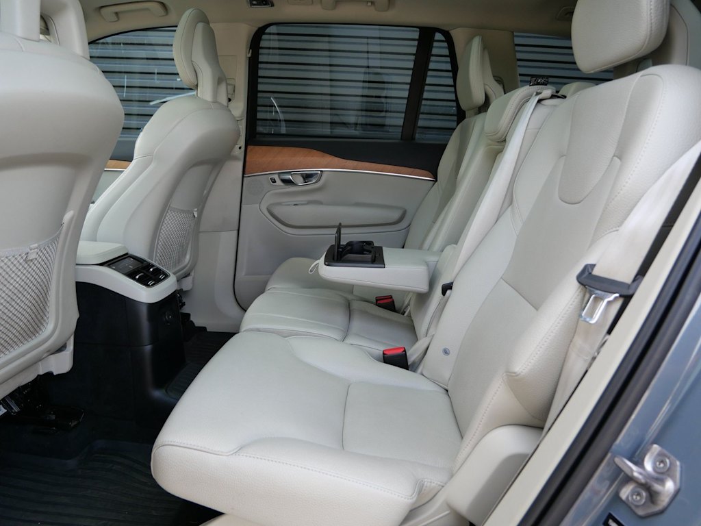 Thumbnail: 2022 Volvo XC90 - 8