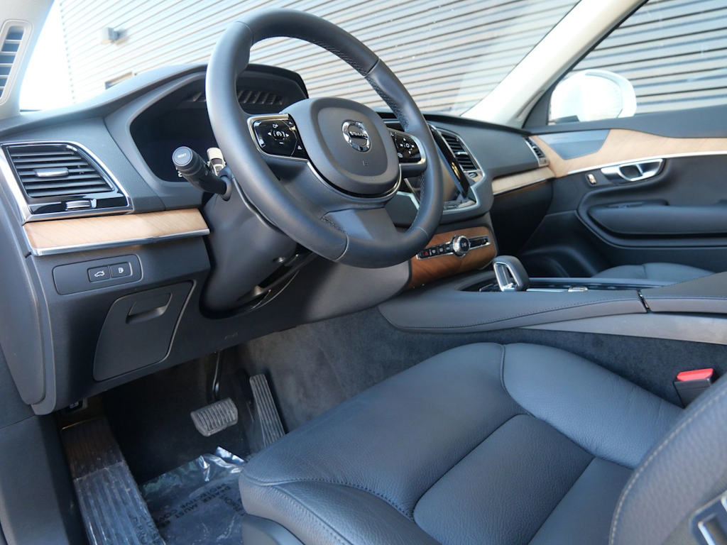 Thumbnail: 2025 Volvo XC90 - 2