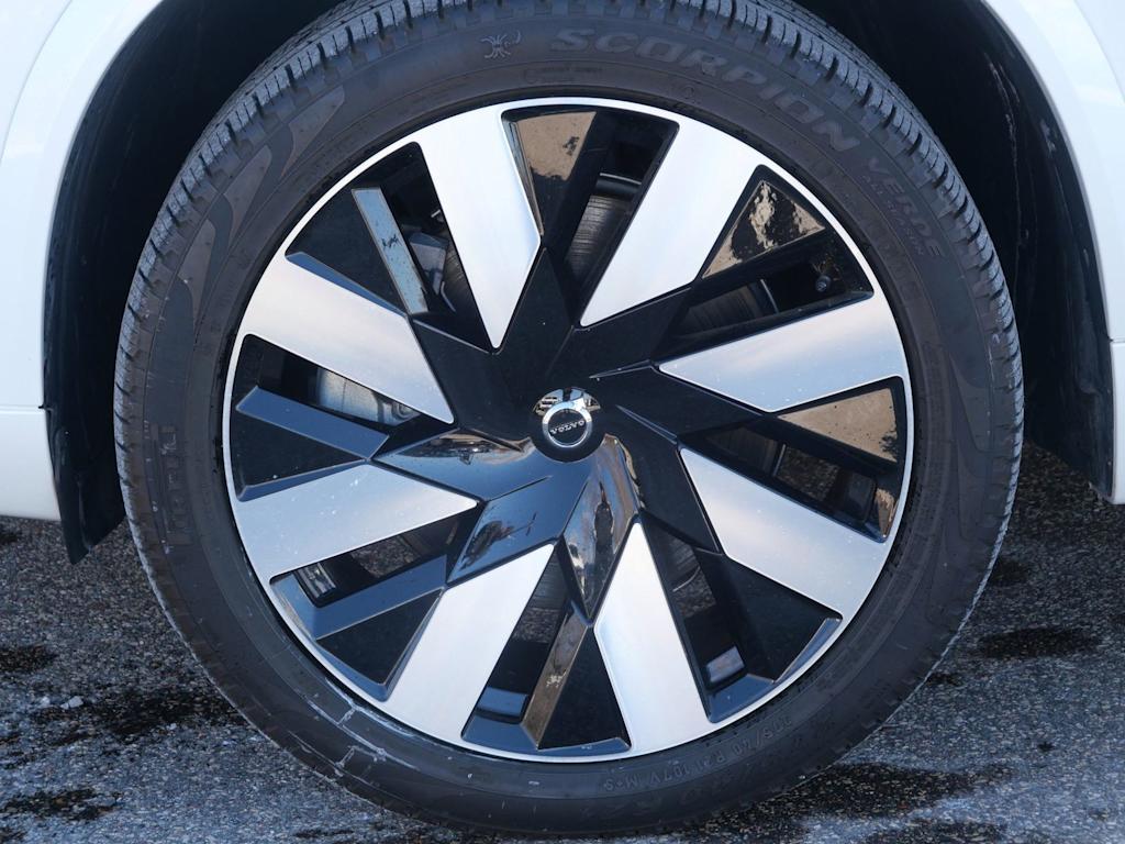 Thumbnail: 2025 Volvo XC90 - 5