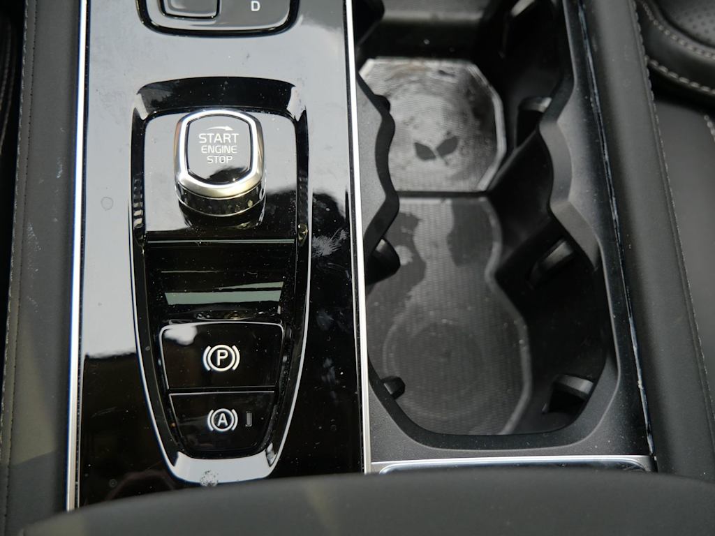Thumbnail: 2026 Volvo XC90 - 10