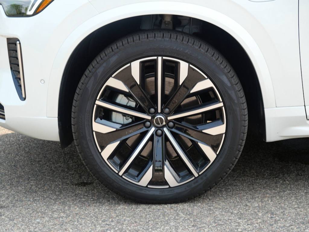 Thumbnail: 2026 Volvo XC90 - 5