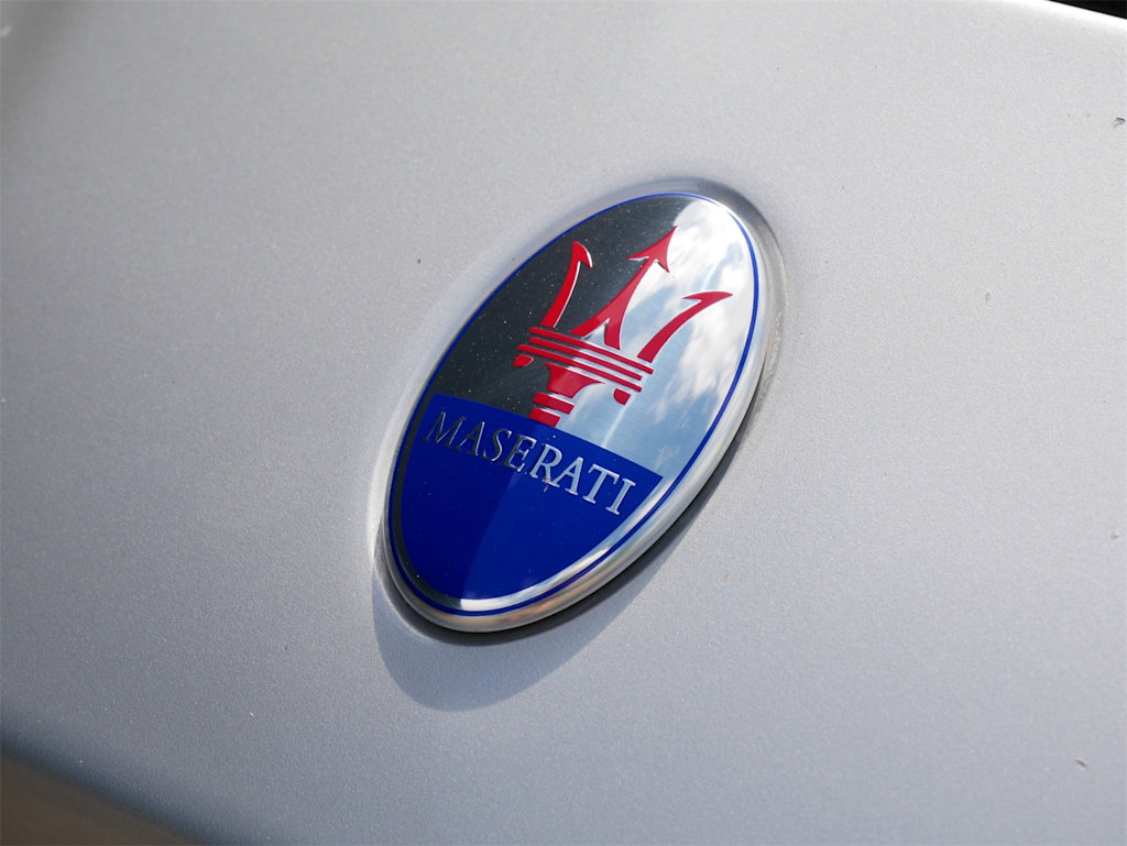 Thumbnail: 2011 Maserati GranTurismo - 5
