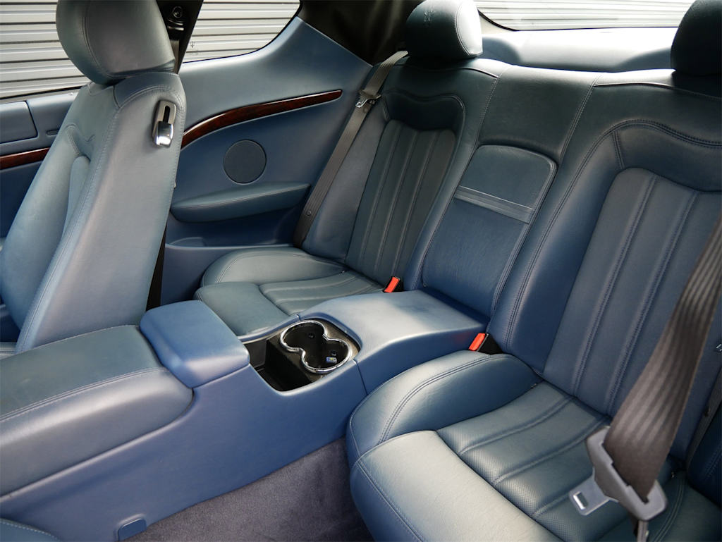 Thumbnail: 2011 Maserati GranTurismo - 8