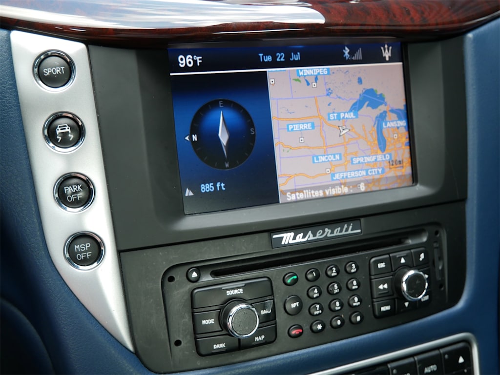Thumbnail: 2011 Maserati GranTurismo - 9