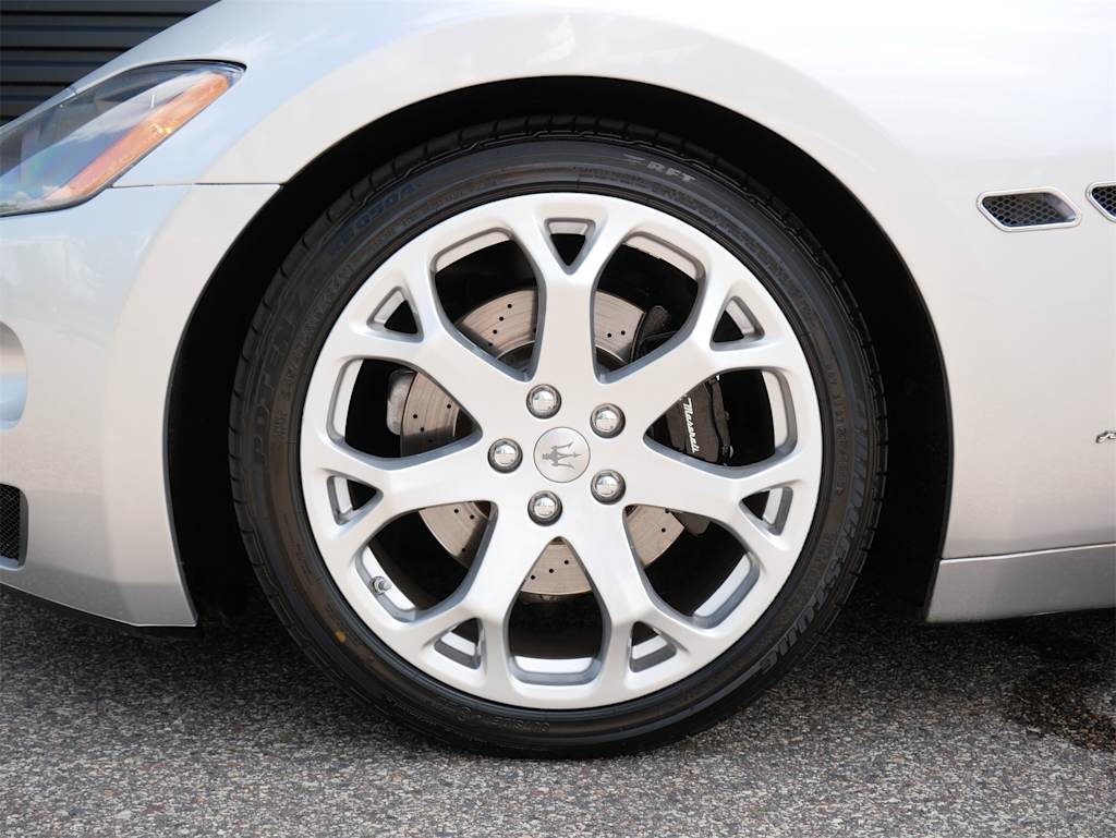 Thumbnail: 2011 Maserati GranTurismo - 6