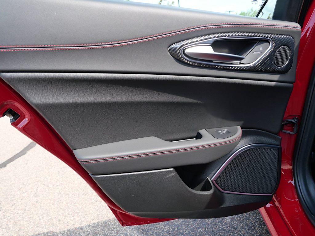 Thumbnail: 2023 Alfa Romeo Giulia - 15