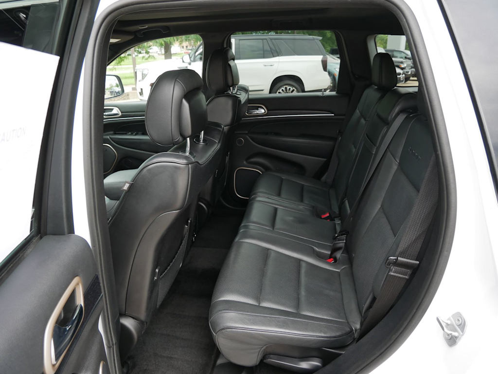 Thumbnail: 2015 Jeep Grand Cherokee - 8