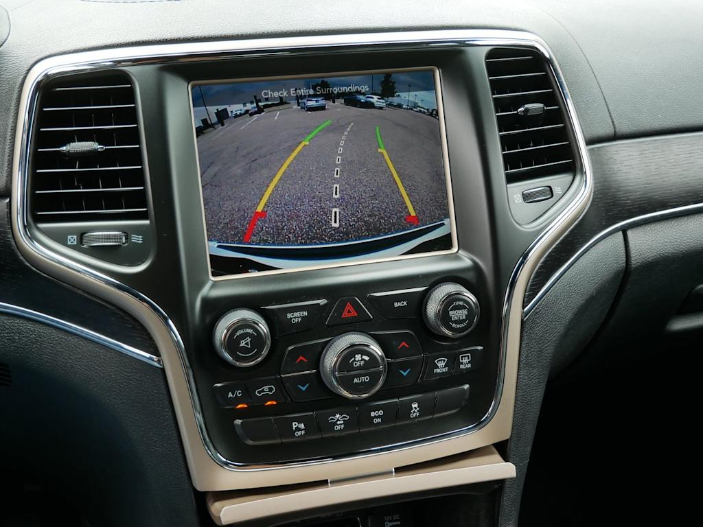 Thumbnail: 2015 Jeep Grand Cherokee - 25
