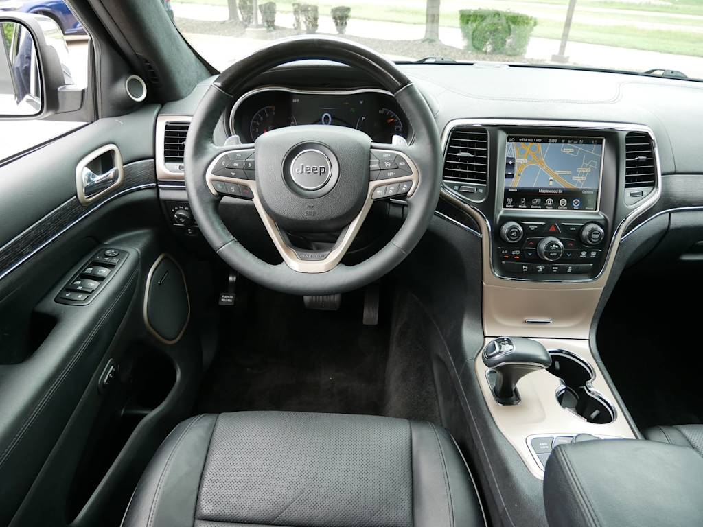 Thumbnail: 2015 Jeep Grand Cherokee - 7