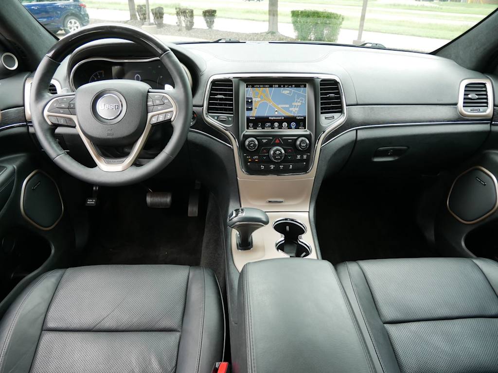 Thumbnail: 2015 Jeep Grand Cherokee - 9
