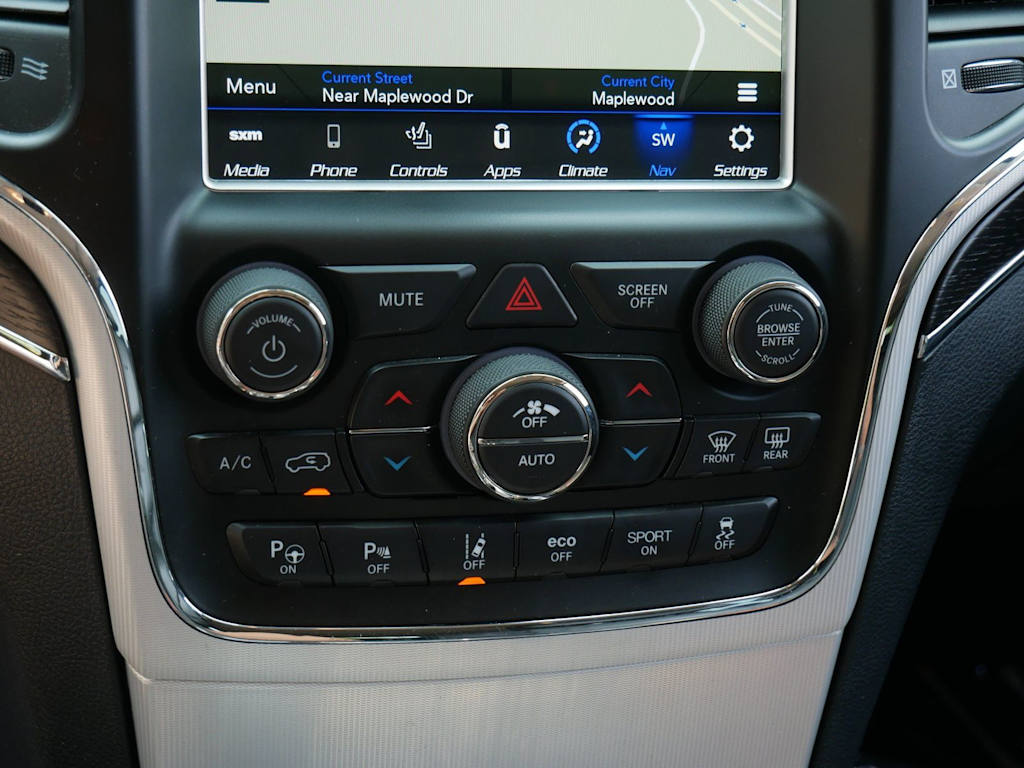 Thumbnail: 2018 Jeep Grand Cherokee - 20
