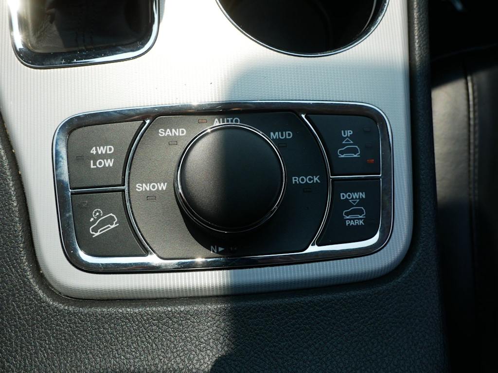 Thumbnail: 2018 Jeep Grand Cherokee - 22
