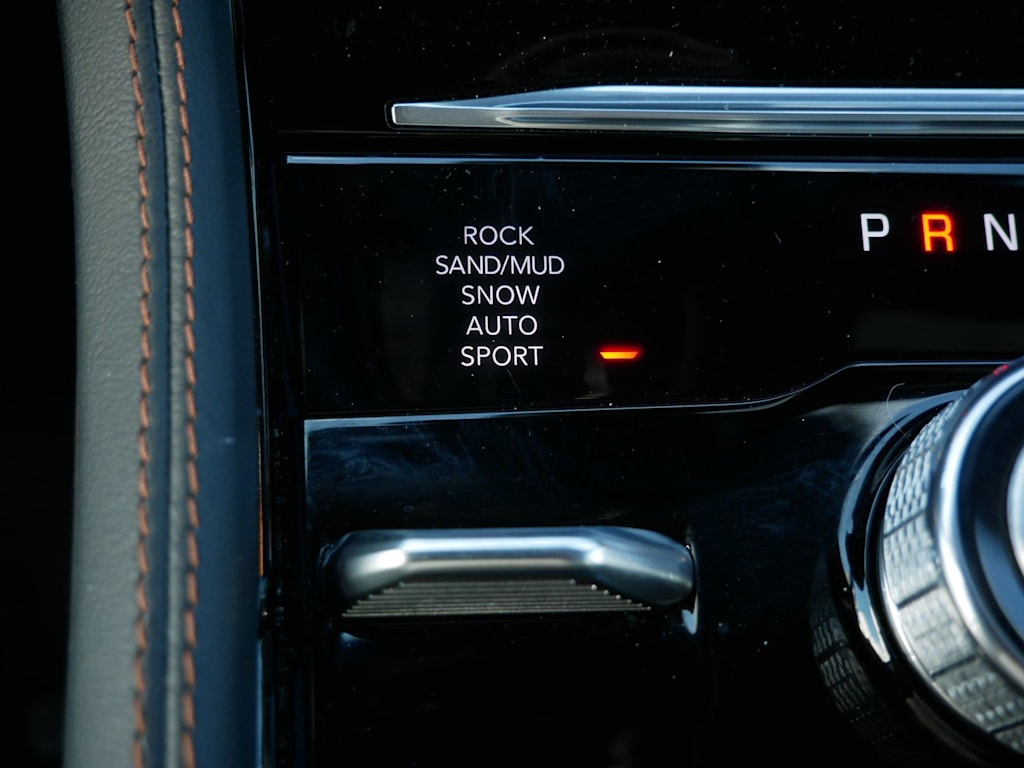 Thumbnail: 2024 Jeep Grand Cherokee L - 24