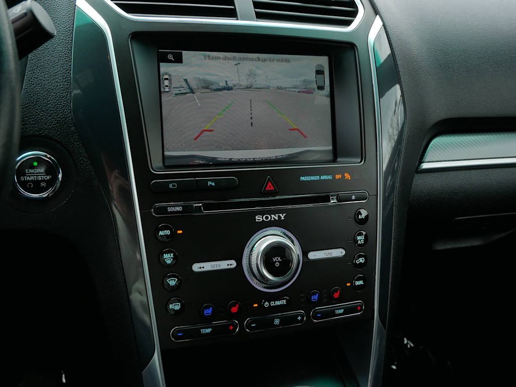 Thumbnail: 2016 Ford Explorer - 21